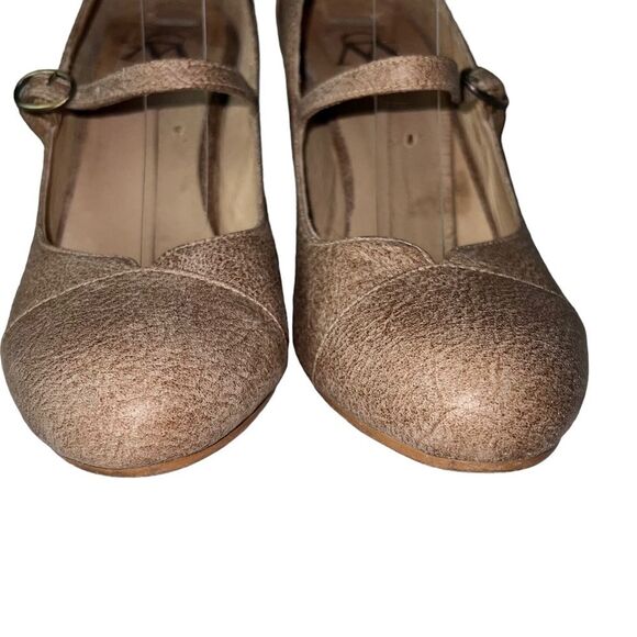 Diana Warner Mary Jane Pumps Tan Size 40 9 Heels - Picture 4 of 9